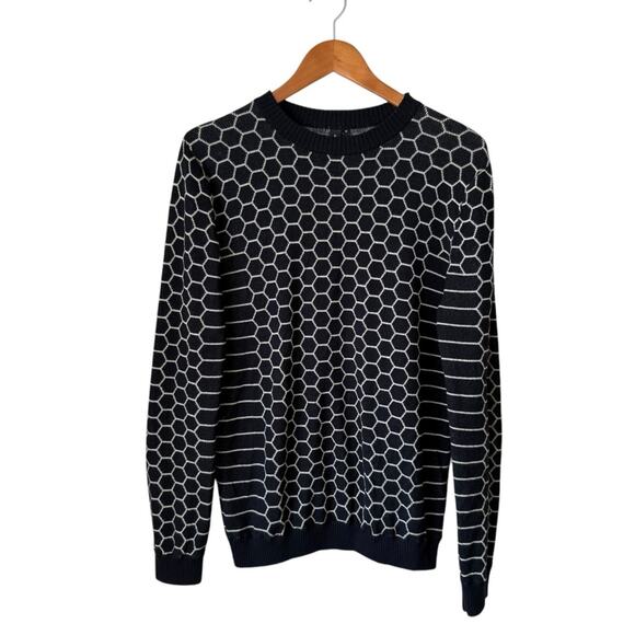 Jonny Cota Men's Black and White Sweater Reptilian Print Size Medium M - Picture 1 of 3